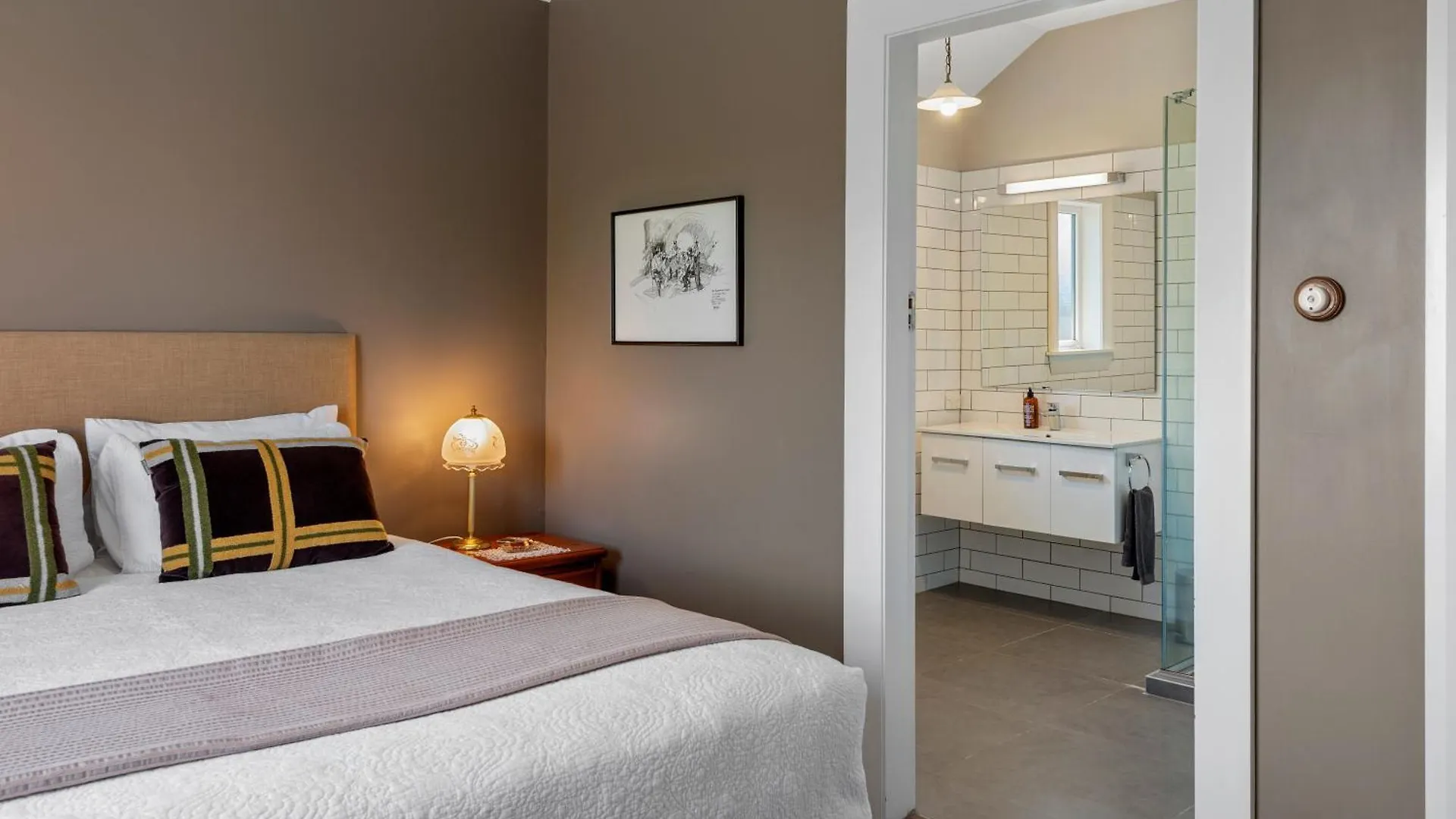 Homelea Bed And Breakfast Christchurch New Zealand